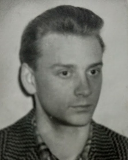 Виктор МАКАРОВ